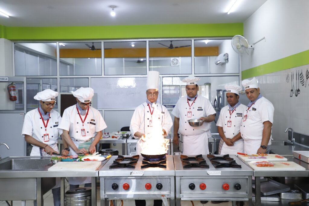 hospitality management course in 2025